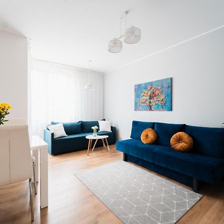 Nice Apartment - Near Sky Tower - Private Parking Wroclaw Bagian luar foto